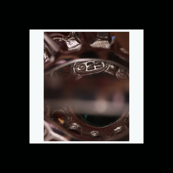 Stunning Emerald Vintage 925 Ring - Picture 7 of 10